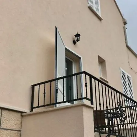Private Single Room Ensuite With Balcony *